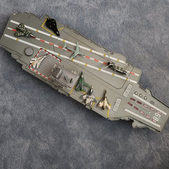 Redbox Other - Aircraft Carrier 2002 Redbox Toys 69016 *AS IS*